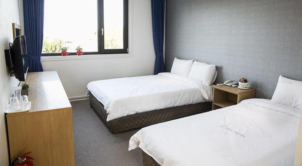 Ra Tourist Hotel Jeju Exterior photo