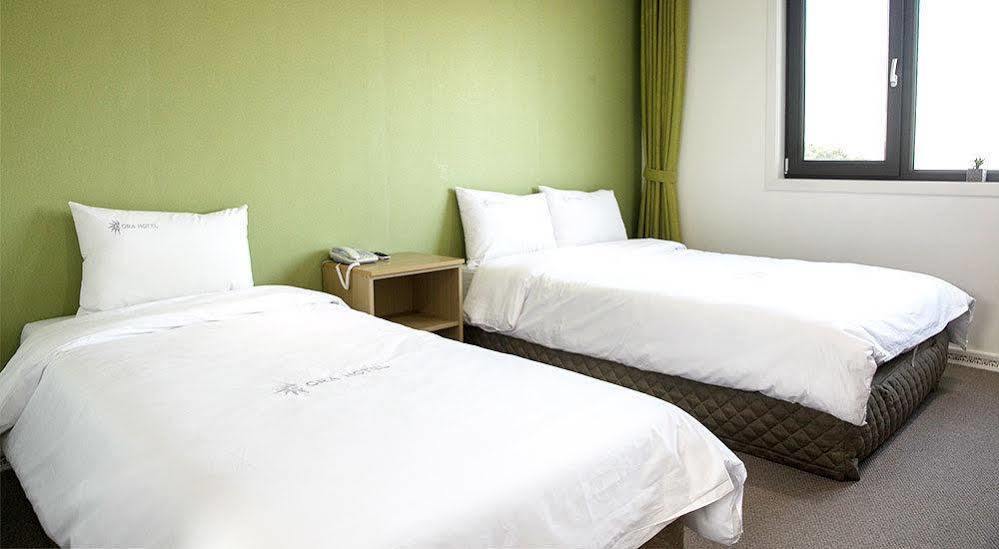 Ra Tourist Hotel Jeju Exterior photo